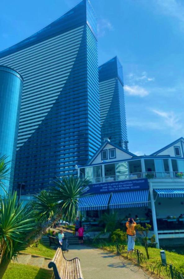 Sea Side Aparthotel In Orbi Complex Batumi Exteriér fotografie